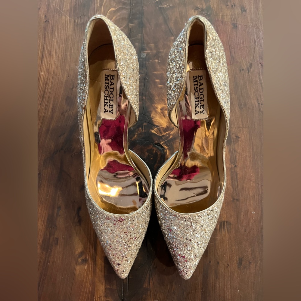 Badgley Mischka Gold Glitter Heels